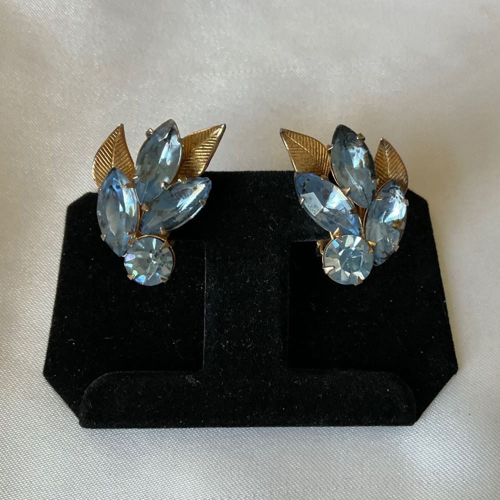 VINTAGE ALBERT WEISS RHINESTONE EARRINGS